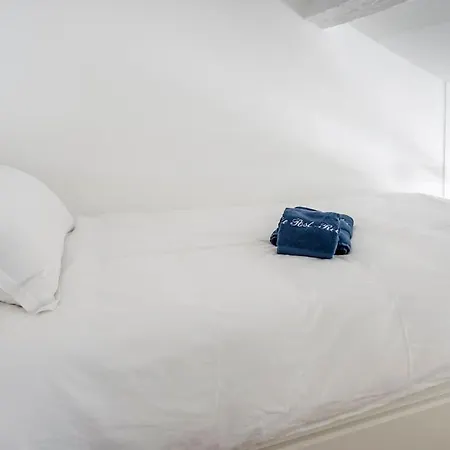 Le Post-retro, Hyper Centre, Avec Parking Gratuit Et Ascenseur Апартаменты