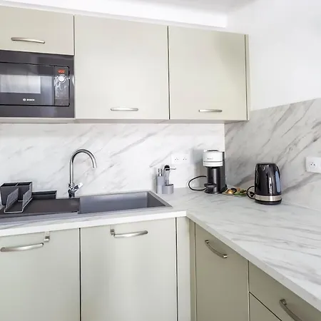 Le Post-retro, Hyper Centre, Avec Parking Gratuit Et Ascenseur Апартаменты *