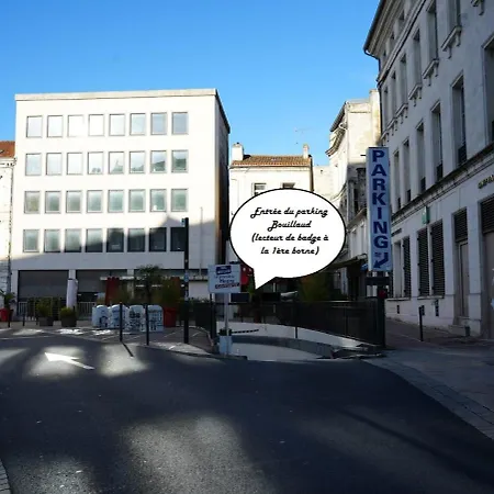 Le Post-retro, Hyper Centre, Avec Parking Gratuit Et Ascenseur Ангулем