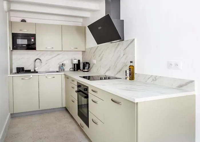 Le Post-retro, Hyper Centre, Avec Parking Gratuit Et Ascenseur