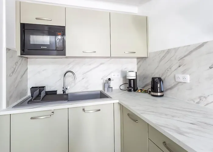 Le Post-retro, Hyper Centre, Avec Parking Gratuit Et Ascenseur Apartment *